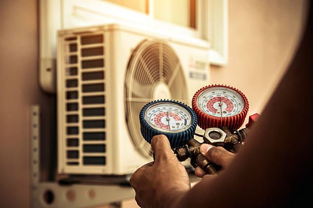 Professional Ductwork Repair technician working in Festus, MO